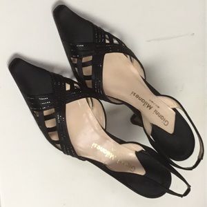 Women black satin crystal Pumps size 7.5 made in Italy
